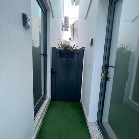 아파트 Dona Irene Al *