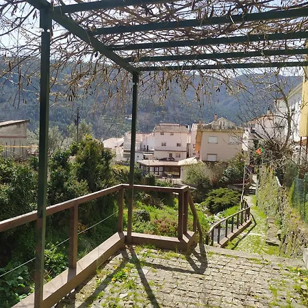 Διαμέρισμα Dona Irene Al Manteigas