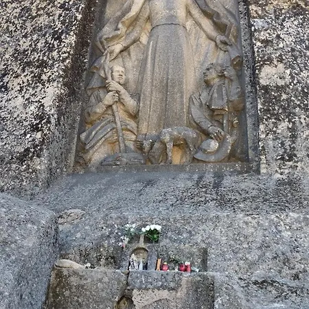 Dona Irene Al Manteigas