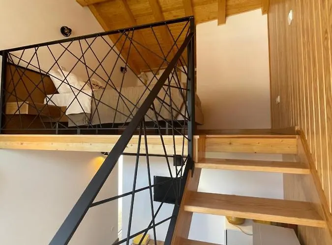 Dona Irene Al 公寓 曼泰加什